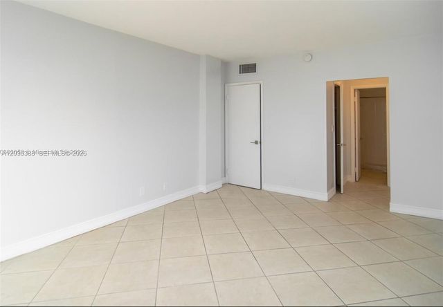 1455 N Treasure Dr PHA, North Bay Village, FL 33141