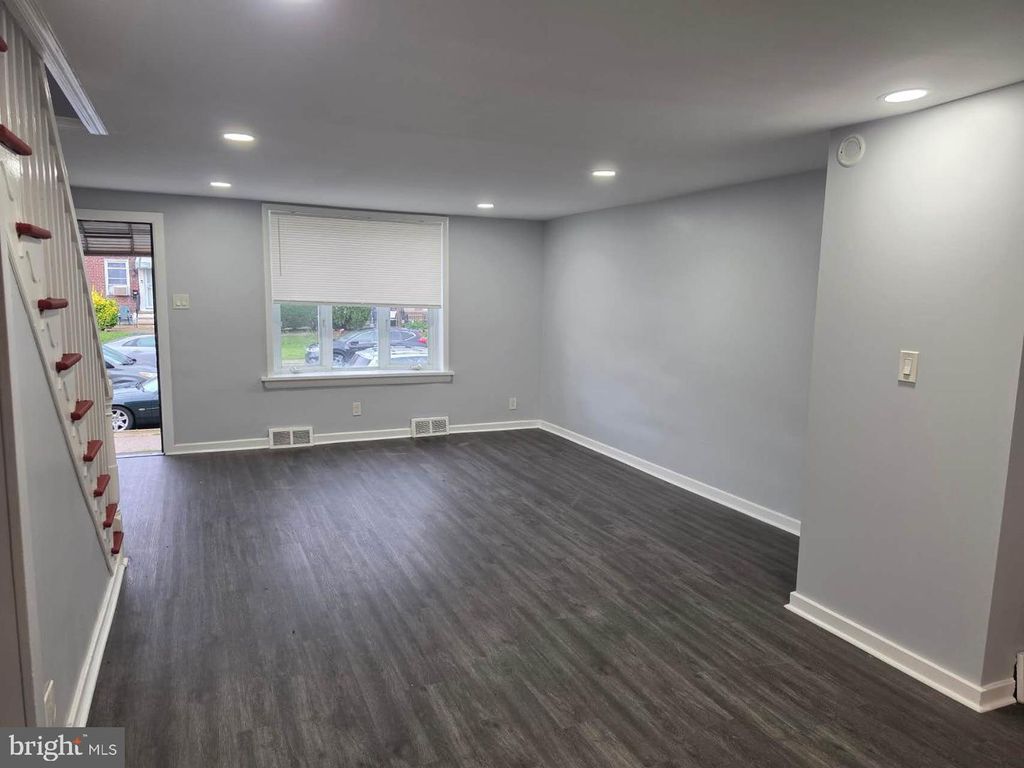 2025 MCKINLEY ST, Philadelphia, PA 19149 — photo 4