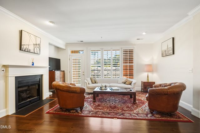 3920 Essex Garden Lane 304, Raleigh, NC 27612