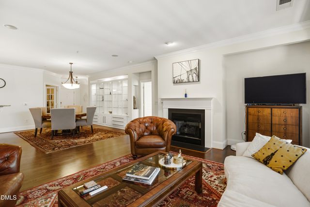 3920 Essex Garden Lane 304, Raleigh, NC 27612