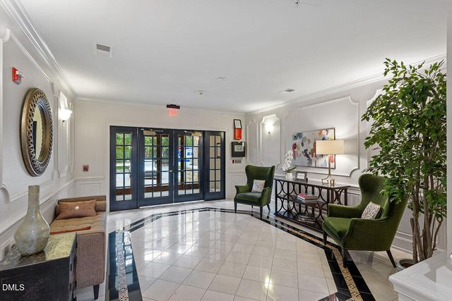 3920 Essex Garden Lane 304, Raleigh, NC 27612