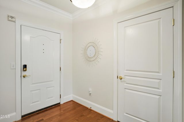 3920 Essex Garden Lane 304, Raleigh, NC 27612