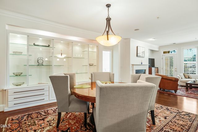 3920 Essex Garden Lane 304, Raleigh, NC 27612