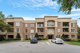 3920 Essex Garden Lane 304, Raleigh, NC 27612