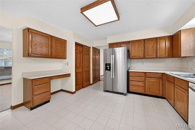 1276 Stephenridge Drive, St Charles, MO 63304