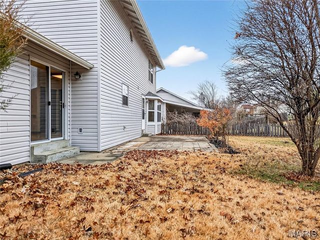 1276 Stephenridge Drive, St Charles, MO 63304