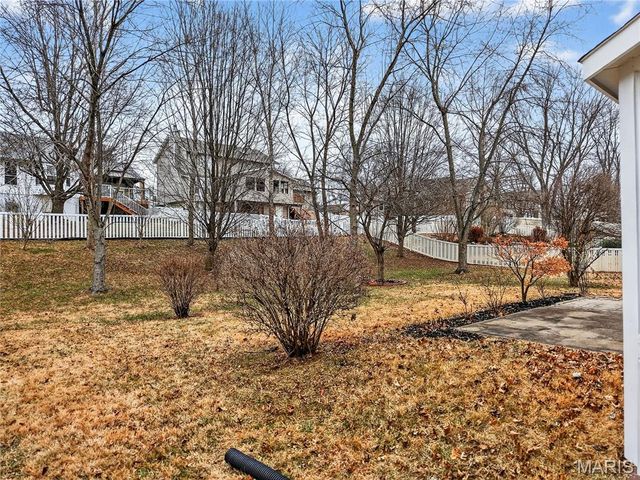 1276 Stephenridge Drive, St Charles, MO 63304