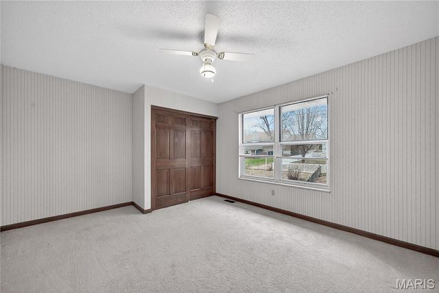 1276 Stephenridge Drive, St Charles, MO 63304