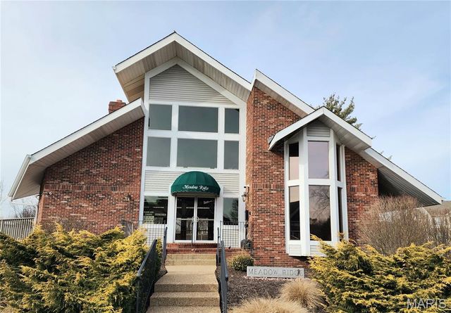 1276 Stephenridge Drive, St Charles, MO 63304