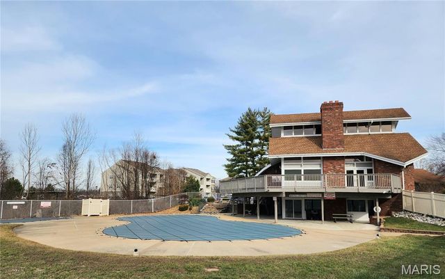 1276 Stephenridge Drive, St Charles, MO 63304