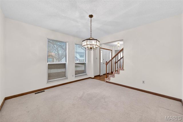 1276 Stephenridge Drive, St Charles, MO 63304