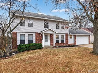 1276 Stephenridge Drive, St Charles, MO 63304