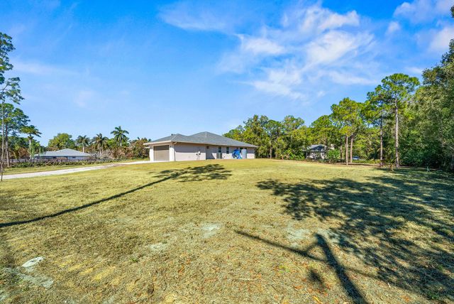 18713 92nd Lane N, Loxahatchee, FL 33470