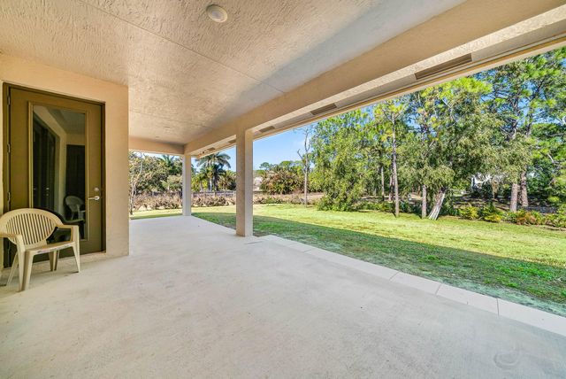 18713 92nd Lane N, Loxahatchee, FL 33470