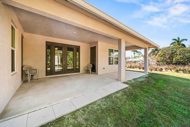 18713 92nd Lane N, Loxahatchee, FL 33470