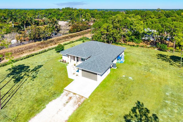 18713 92nd Lane N, Loxahatchee, FL 33470