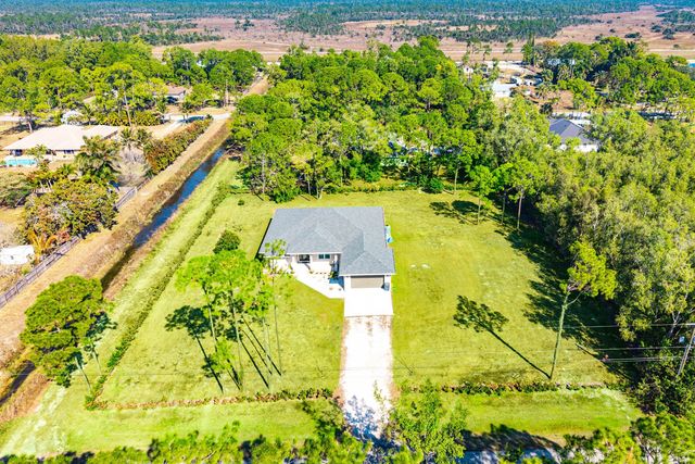 18713 92nd Lane N, Loxahatchee, FL 33470