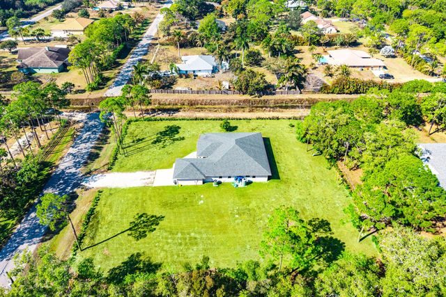 18713 92nd Lane N, Loxahatchee, FL 33470