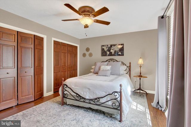2065 YOUNGS RD, Hanover, PA 17331