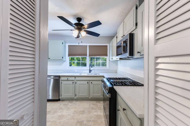 250 Forrest Avenue, Fayetteville, GA 30214