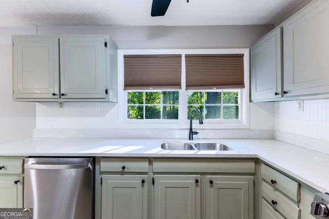 250 Forrest Avenue, Fayetteville, GA 30214