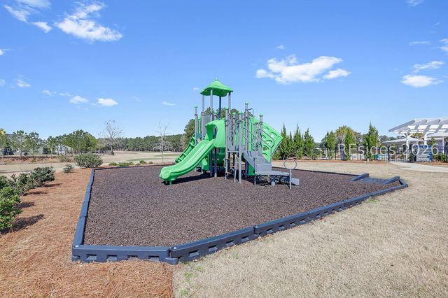 188 Firethorn Ln, Hardeeville, SC 29927