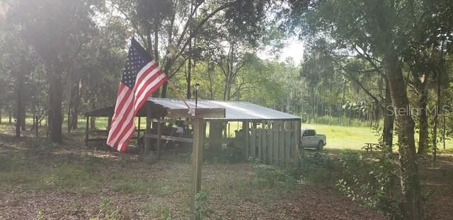 18505 HOLLOWAY LANE, Dade City, FL 33523