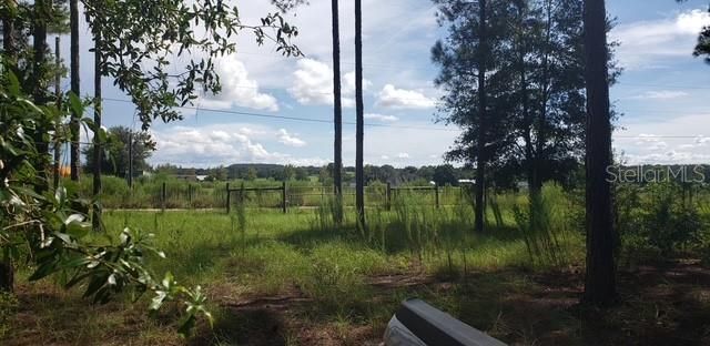 18505 HOLLOWAY LANE, Dade City, FL 33523