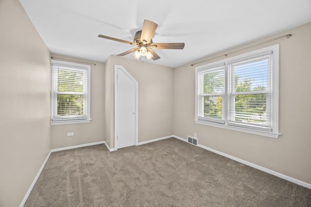 548 Prairie Avenue 2, Downers Grove, IL 60515