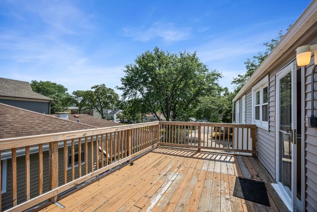 548 Prairie Avenue 2, Downers Grove, IL 60515
