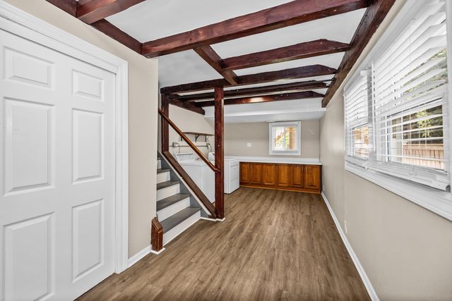 548 Prairie Avenue 2, Downers Grove, IL 60515