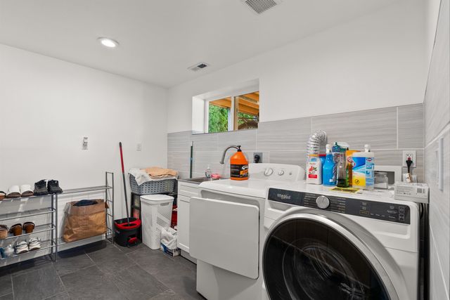 6423 N Altamont St, Spokane, WA 99217