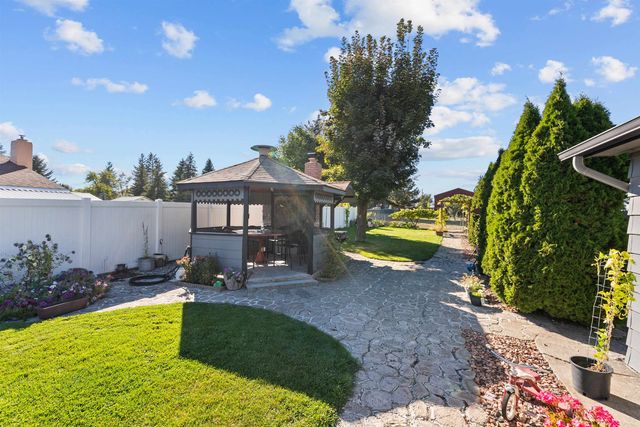 6423 N Altamont St, Spokane, WA 99217