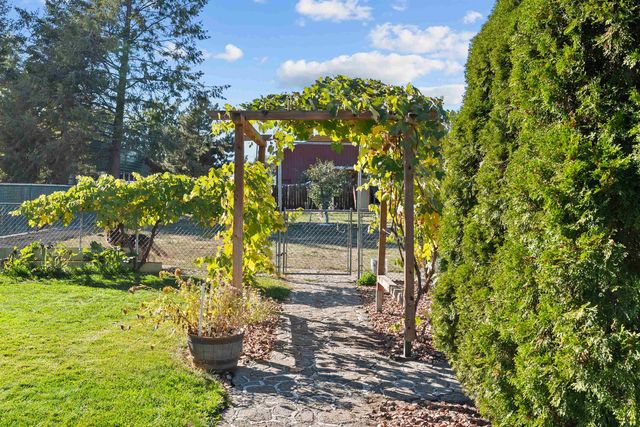 6423 N Altamont St, Spokane, WA 99217