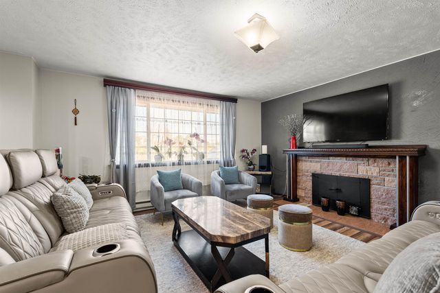6423 N Altamont St, Spokane, WA 99217
