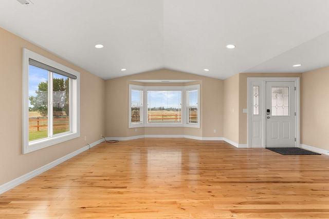 1009 S Bartholomew St, Medical Lake, WA 99022