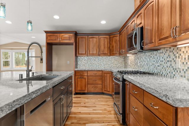 1009 S Bartholomew St, Medical Lake, WA 99022