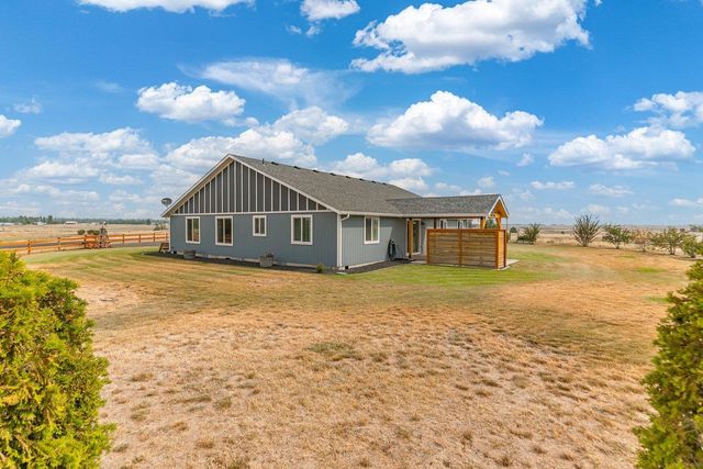 1009 S Bartholomew St, Medical Lake, WA 99022
