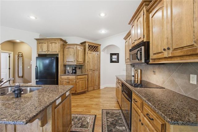 10312 N Revere Avenue, Kansas City, MO 64154