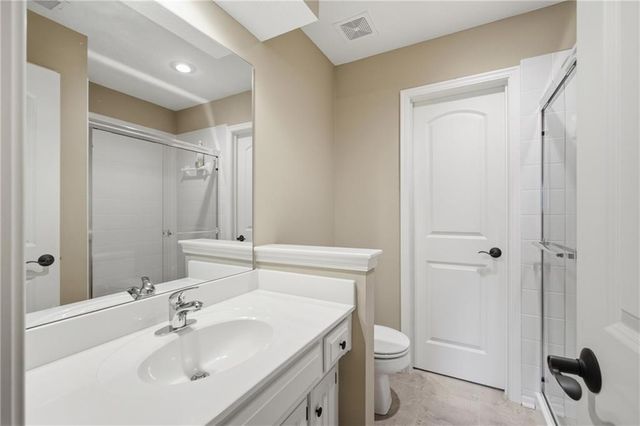 10312 N Revere Avenue, Kansas City, MO 64154