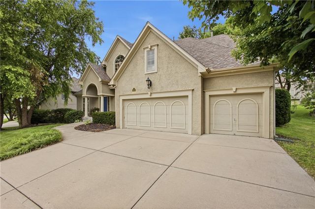 10312 N Revere Avenue, Kansas City, MO 64154