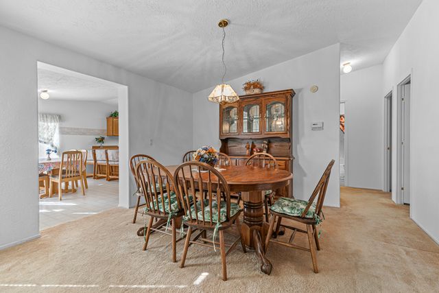 7670 E Antelope Rd Road, Eagle Point, OR 97524