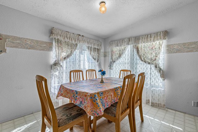 7670 E Antelope Rd Road, Eagle Point, OR 97524