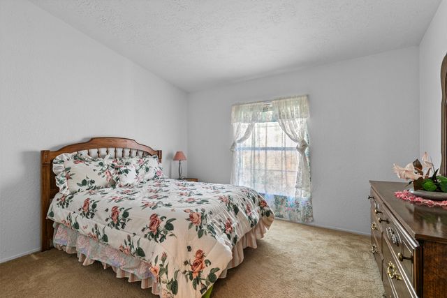 7670 E Antelope Rd Road, Eagle Point, OR 97524