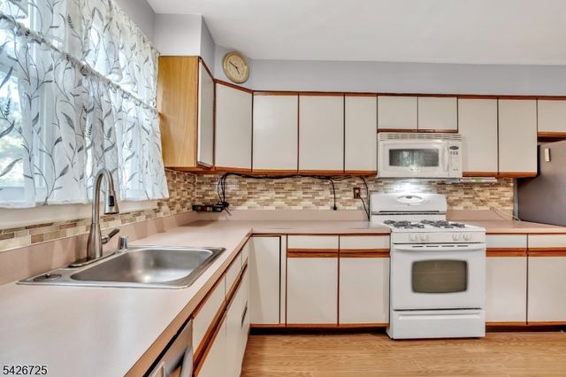 37 Fern St, Pemberton Twp., NJ 08015