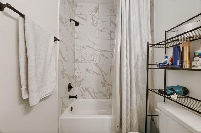 2015 Lou Ellen Lane F, Houston, TX 77018