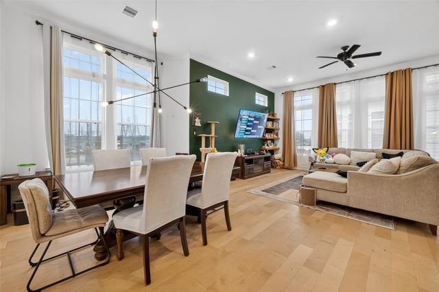 2015 Lou Ellen Lane F, Houston, TX 77018