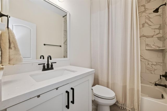 2015 Lou Ellen Lane F, Houston, TX 77018