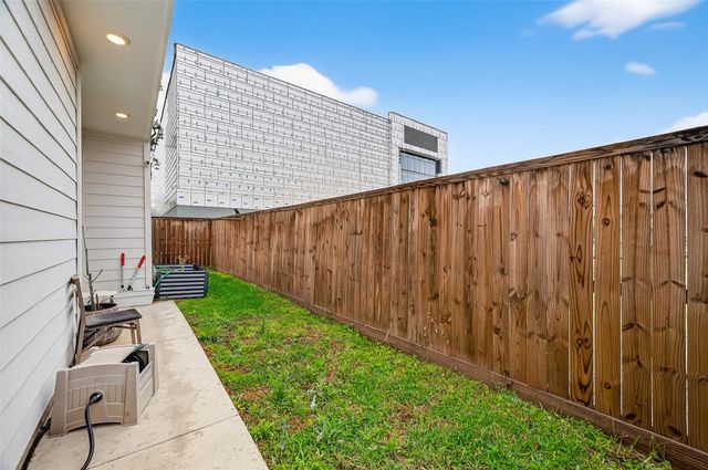 2015 Lou Ellen Lane F, Houston, TX 77018