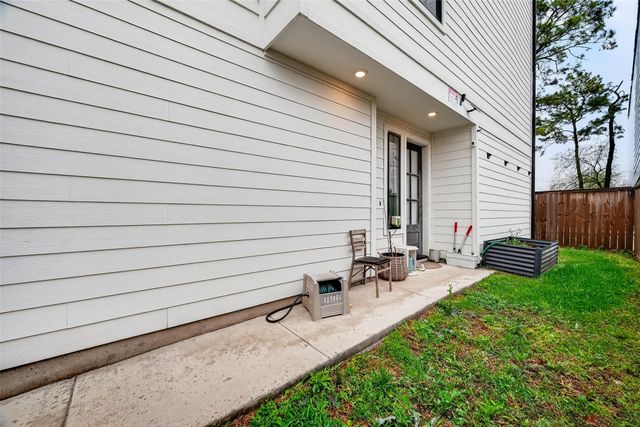 2015 Lou Ellen Lane F, Houston, TX 77018